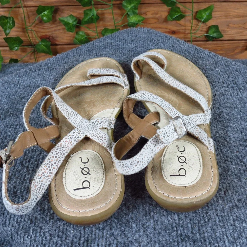 B.O.C. Halida Women Sandal Size 9 Casual Daily Wear‎ Cream Metallic Fabric
